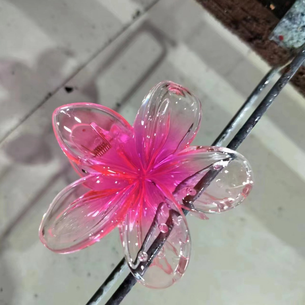 Wholesale Color Egg Flower Hairpin Flower Grab Clip Back Head Shark Clip